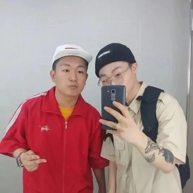 许哲娜东