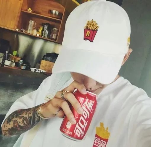 燕卿策毓